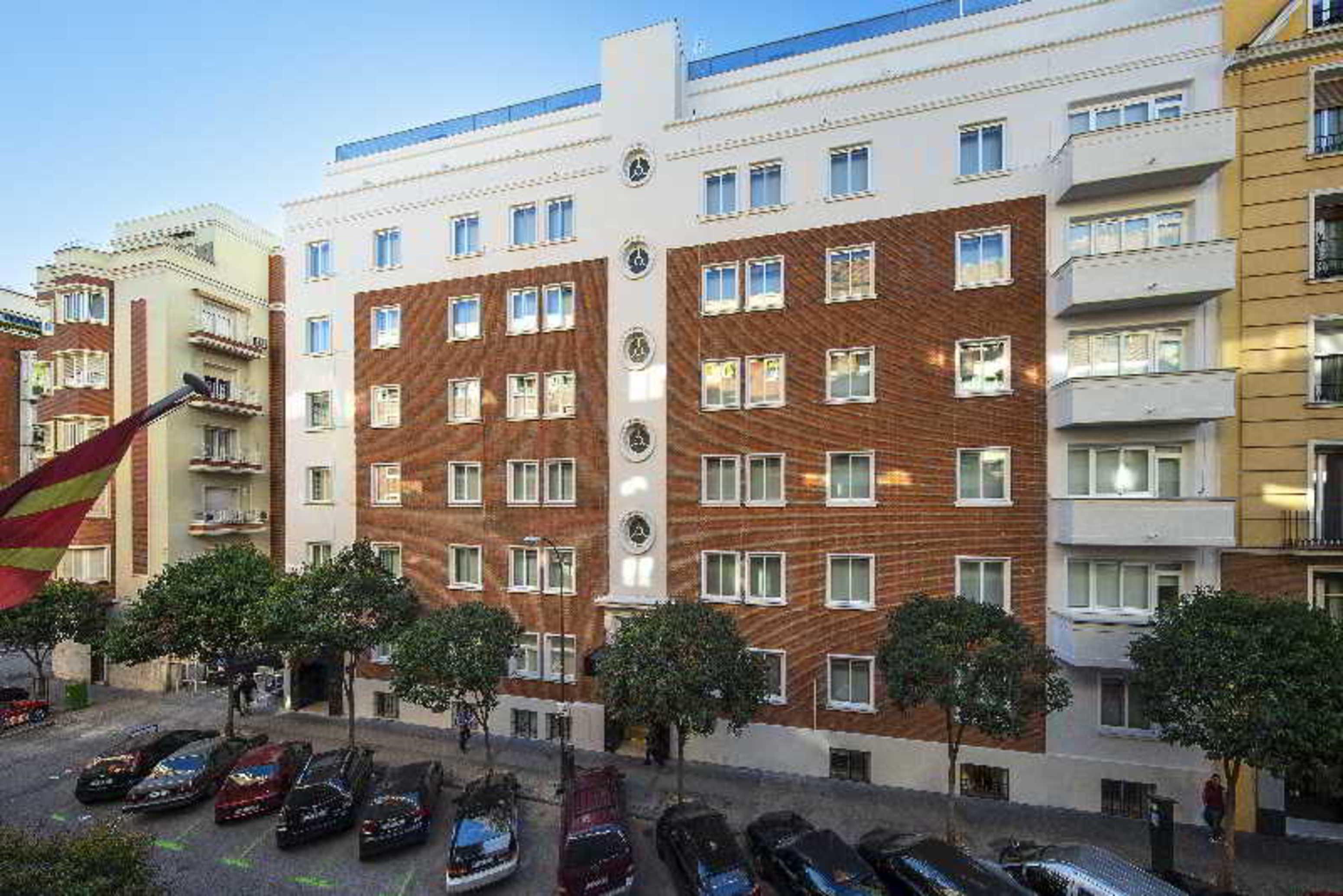 Hotel Neomagna Madrid Exteriér fotografie