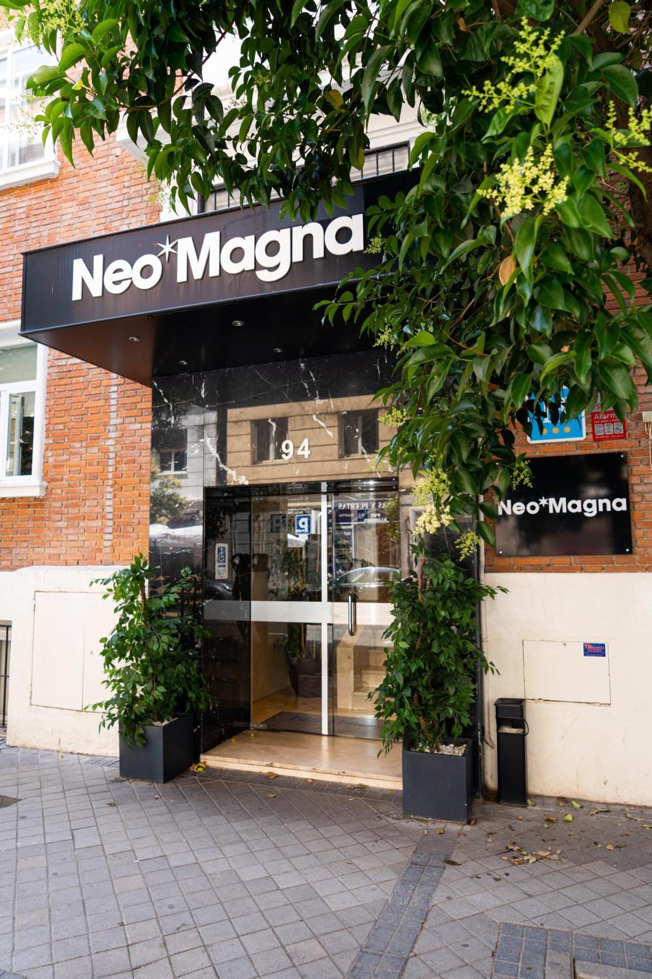 Hotel Neomagna Madrid Exteriér fotografie